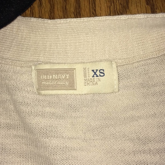 ❌SOLD❌ Maternity cardigan - Picture 2 of 3